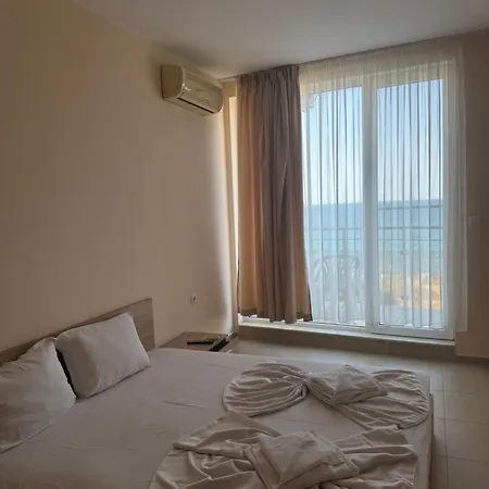 Goldenseaview 2 アパート *