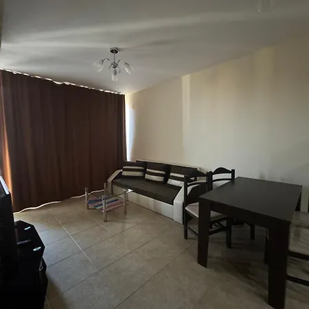 Apartamento Goldenseaview 2