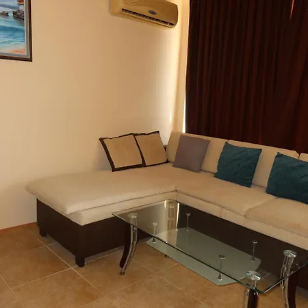 Apartamento Goldenseaview 2
