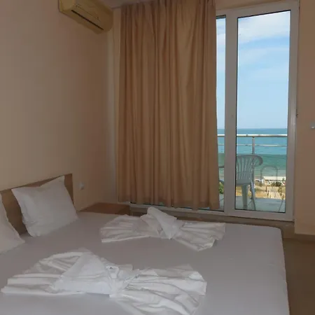 Goldenseaview 2 Apartamento *