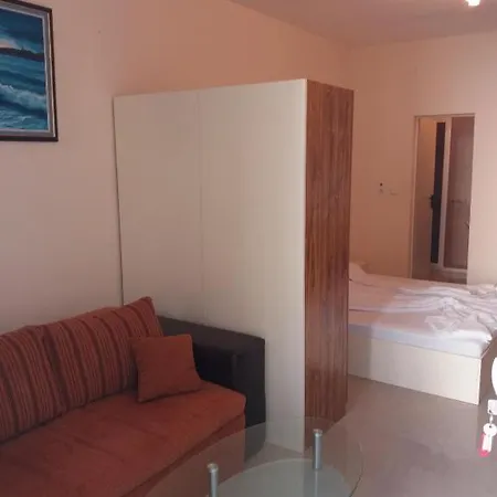 Apartamento Goldenseaview 2