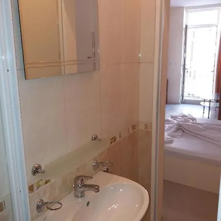 Apartamento Goldenseaview 2 Pomorie